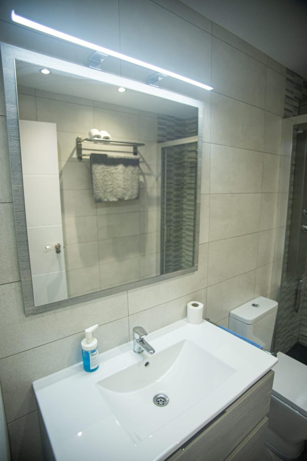 Apartamento Recién reformado casco histórico Alcalá de Henares Exterior foto